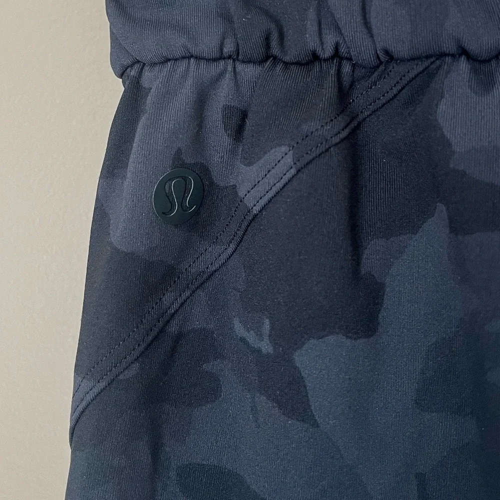 {Lululemon} Keep Moving Pant 7/8 High-Rise in Heritage 365 Camo Deep Coal Multi